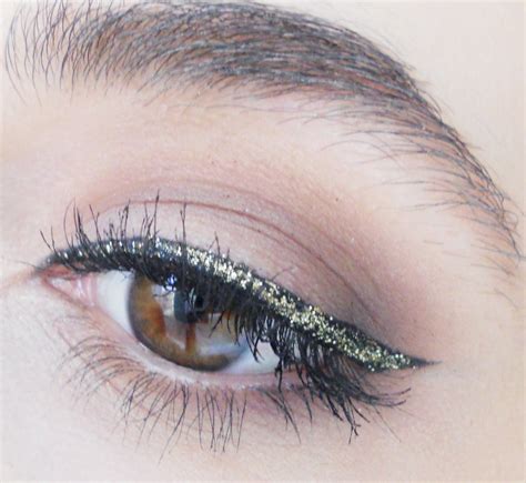 Simli Eyeliner Kullanımı ve İpuçları